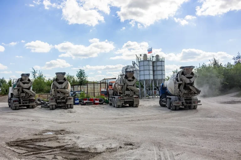 CNH Industrial feiert 800.000sten Traktor aus indischem Werk Greater Noida