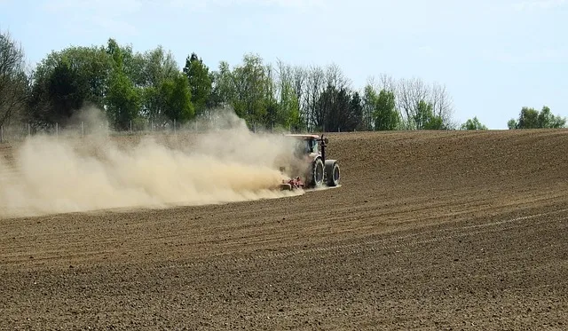 Trockenheit und Dürre bedrohen Österreichs Landwirtschaft 2026 - drought field Austria